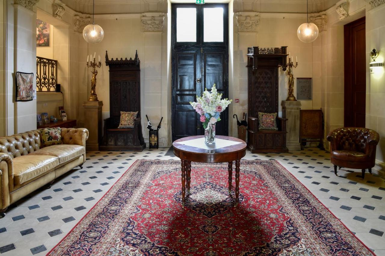 Chateau De Jalesnes Vernantes Bagian luar foto