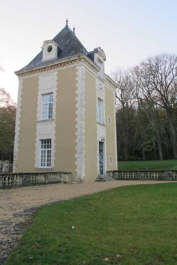 Chateau De Jalesnes Vernantes Bagian luar foto